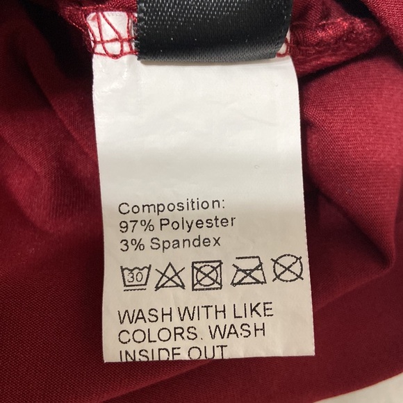 Women’s SHEIN Burgundy Spider Web and Heart Print Cropped Tank Top. Size Medium - Picture 6 of 7